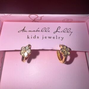 Annabelle Gold and White Flower Earrings for Kids New in the box